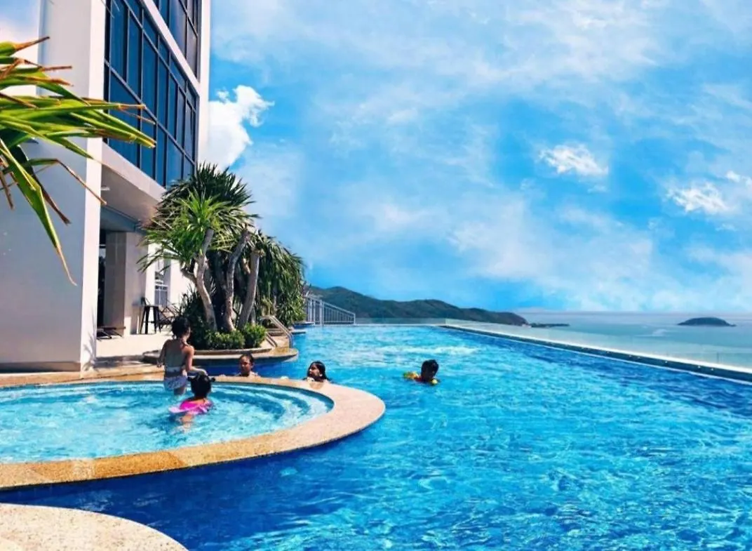 Beachfront Scenia Bay Apartment 芽庄 越南