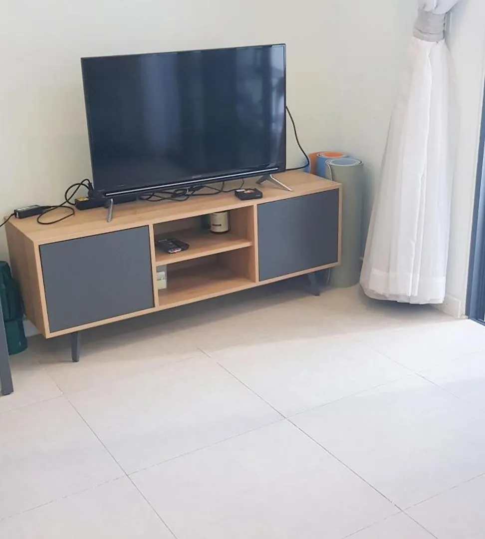 Beachfront Scenia Bay Apartment 芽庄 越南
